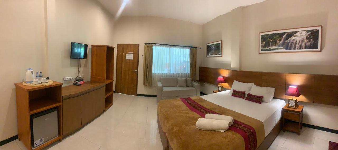 Kuta Suci Guesthouse エクステリア 写真