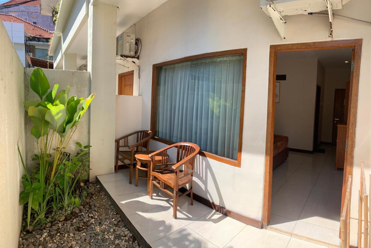 Kuta Suci Guesthouse エクステリア 写真