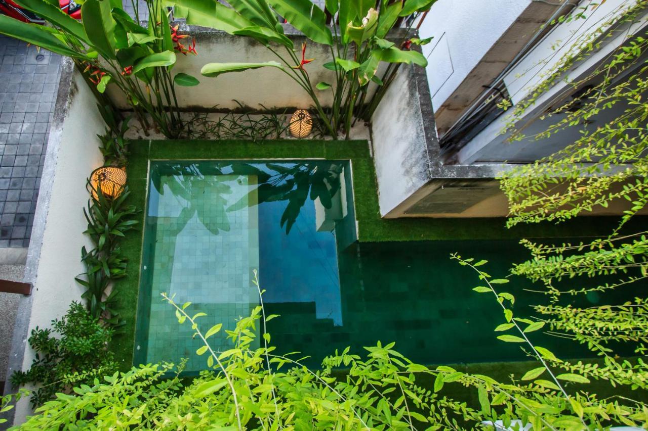 Kuta Suci Guesthouse エクステリア 写真